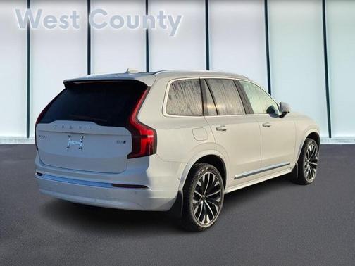 2026 Volvo XC90 B6 Plus 6-Seater