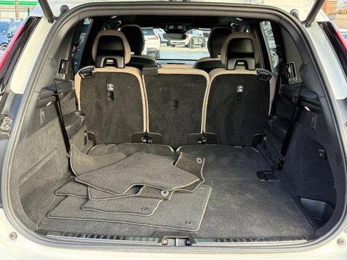 2025 Volvo XC90 B6 Plus 7-Seater