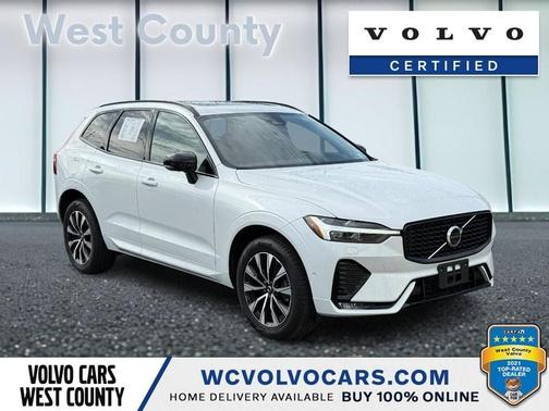 2023 Volvo XC60 B5 Plus Dark Theme