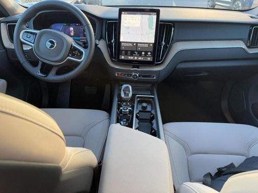 2026 Volvo XC60 Plug-In Hybrid T8 Plus