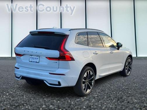 2026 Volvo XC60 Plug-In Hybrid T8 Plus