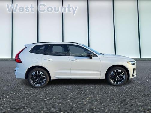 2026 Volvo XC60 Plug-In Hybrid T8 Plus