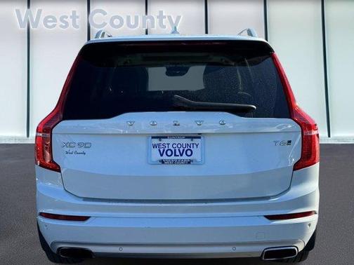 2019 Volvo XC90 T6 Momentum