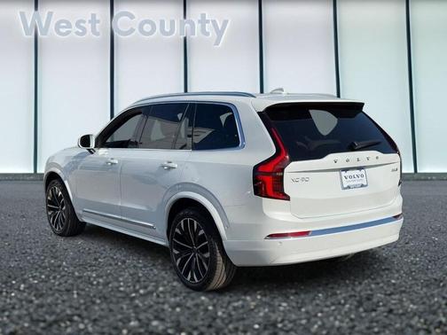 2025 Volvo XC90 B6 Plus 7-Seater