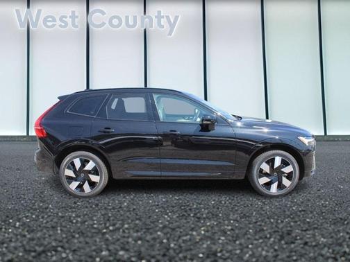 2025 Volvo XC60 Plug-In Hybrid T8 AWD Plus