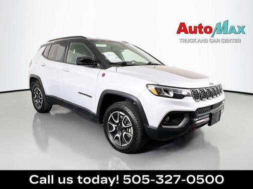 Silver Zynith Metallic Clearcoat 2024 Jeep Compass Trailhawk