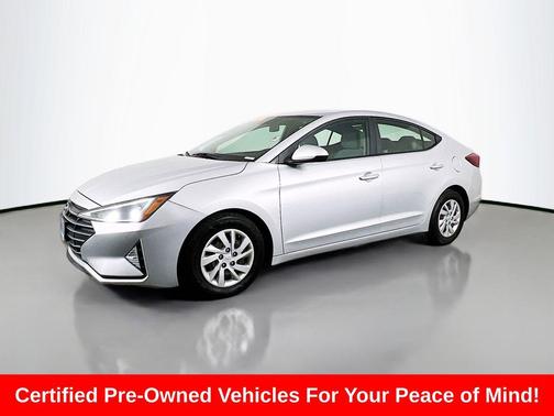 2019 Hyundai ELANTRA SE