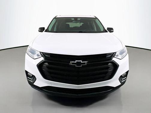 Summit White 2020 Chevrolet Traverse LT Cloth