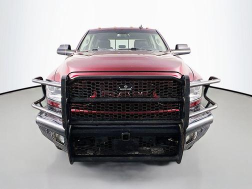 2018 RAM 2500 Laramie Crew Cab 4x4 6'4' Box