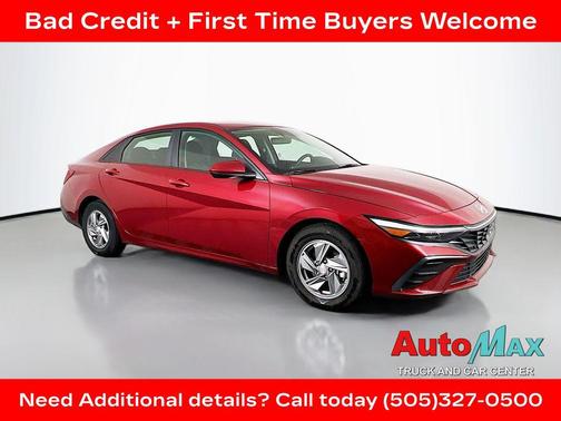 2024 Hyundai ELANTRA SE