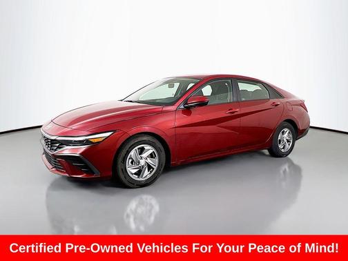 2024 Hyundai ELANTRA SE