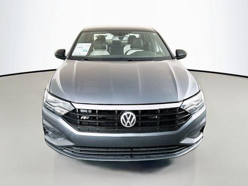 Platinum Gray Metallic 2019 Volkswagen Jetta 1.4T R-Line