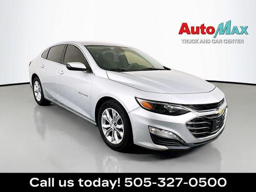 Silver Ice Metallic 2019 Chevrolet Malibu LT