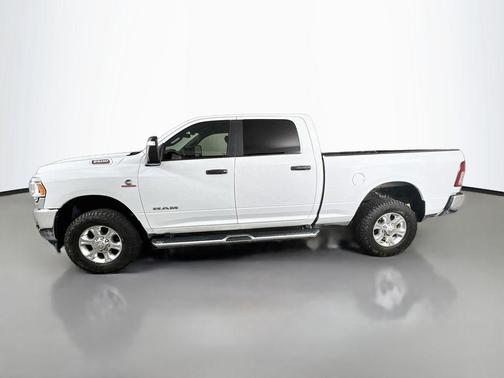 Bright White Clearcoat 2024 RAM 2500 Big Horn Crew Cab 4x4 6'4' Box