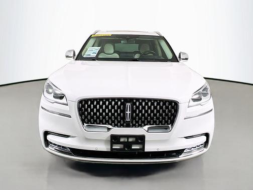 Pristine White Metallic Tri-Coat 2022 Lincoln Aviator Black Label AWD