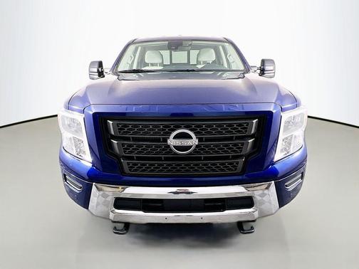 2023 Nissan Titan XD SV