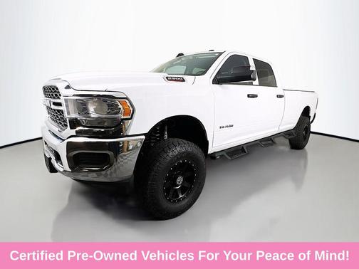 2020 RAM 2500 Tradesman Crew Cab 4X4 8' Box