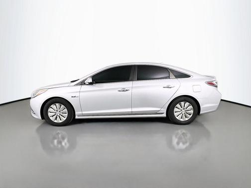 2016 Hyundai SONATA Hybrid SE