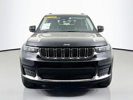 2022 Jeep Grand Cherokee L Laredo