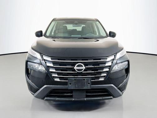 Super Black 2024 Nissan Rogue SV