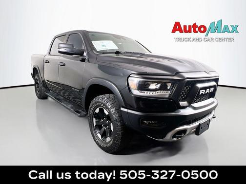 Diamond Black Crystal Pearlcoat 2023 RAM 1500 Rebel