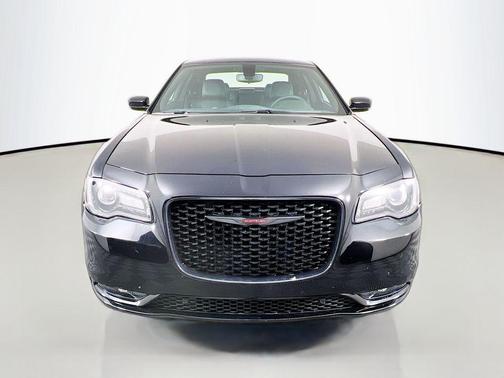 2023 Chrysler 300 S