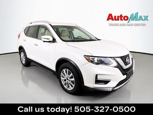 Pearl White 2017 Nissan Rogue SV