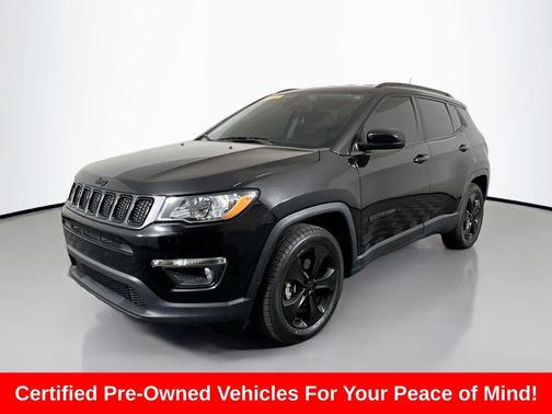 Diamond Black Crystal Pearlcoat 2020 Jeep Compass Latitude