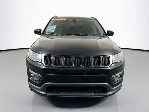 Diamond Black Crystal Pearlcoat 2020 Jeep Compass Latitude
