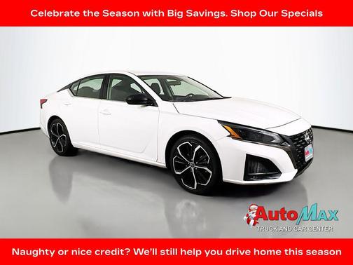 2023 Nissan Altima SR FWD