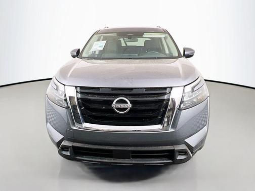 Gun Metallic 2024 Nissan Pathfinder SV 4WD