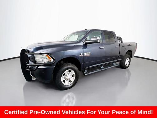 2017 RAM 3500 Tradesman Crew Cab 4x4 6'4' Box