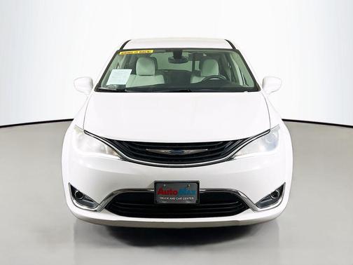 2017 Chrysler Pacifica Hybrid Touring Plus