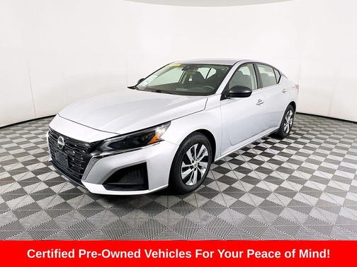 Brilliant Silver Metallic 2024 Nissan Altima S FWD