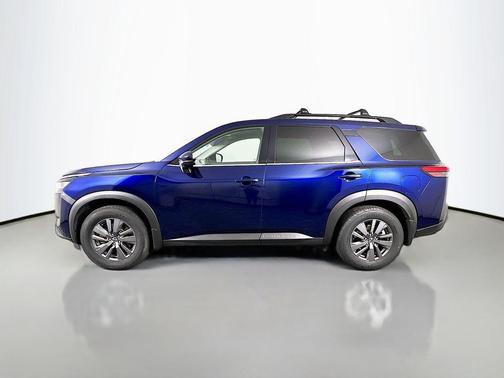 2022 Nissan Pathfinder SV 2WD