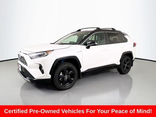 2020 Toyota RAV4 Hybrid SE