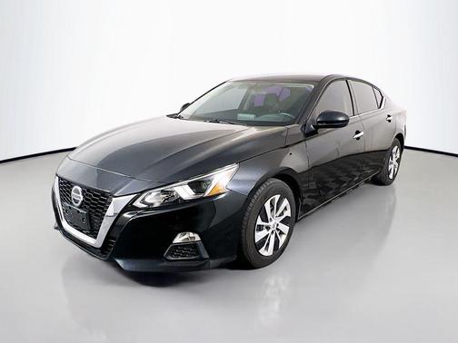 Super Black 2020 Nissan Altima S FWD