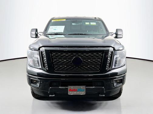 2018 Nissan Titan XD SV