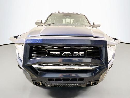 2020 RAM 3500 Limited Crew Cab 4x4 8' Box