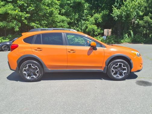 Tangerine Orange Pearl 2013 Subaru XV Crosstrek 2.0i Limited