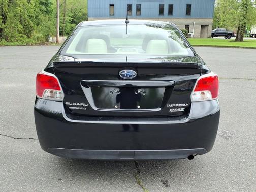 Crystal Black Silica 2015 Subaru Impreza 2.0i