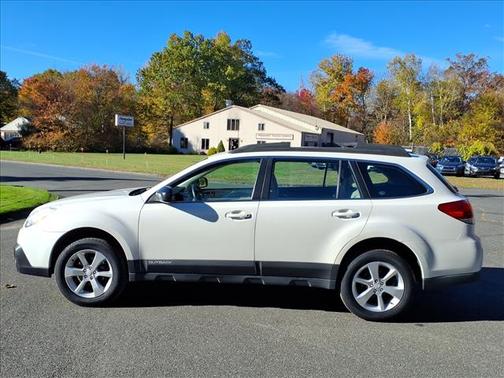 2014 Subaru Outback 2.5i