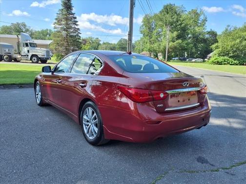 2015 INFINITI Q50 Premium