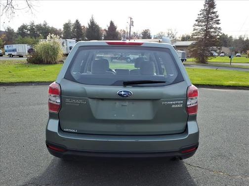 2016 Subaru Forester 2.5i