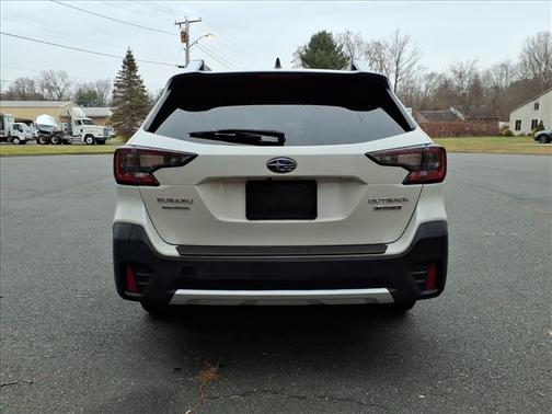 2022 Subaru Outback Touring