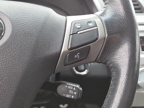 Black 2011 Toyota Camry SE