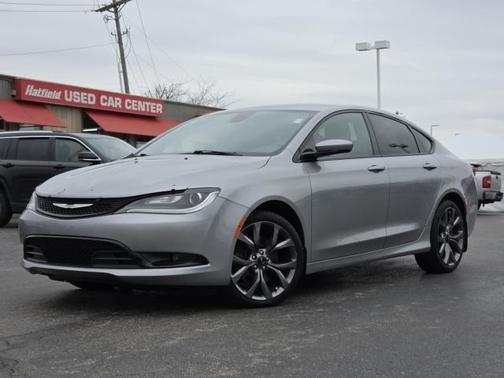 2016 Chrysler 200 S