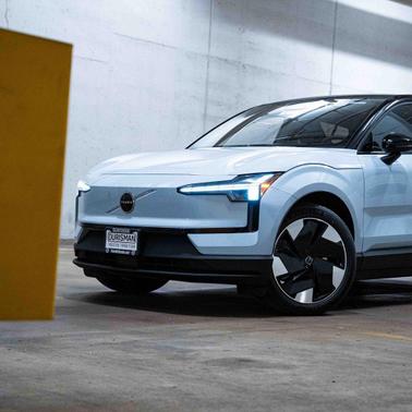 2026 Volvo EX30 Plus Twin Motor Performance, Fully electric