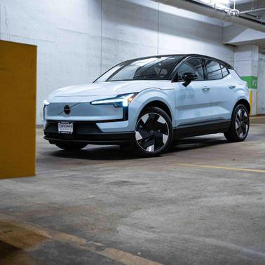 2026 Volvo EX30 Plus Twin Motor Performance, Fully electric