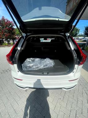 2024 Volvo XC60 B5 Plus Dark Theme